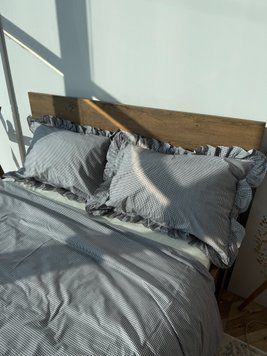 Комплект постільної білизни, сіра клітинка з рюшами 160953-oneandhalf фото